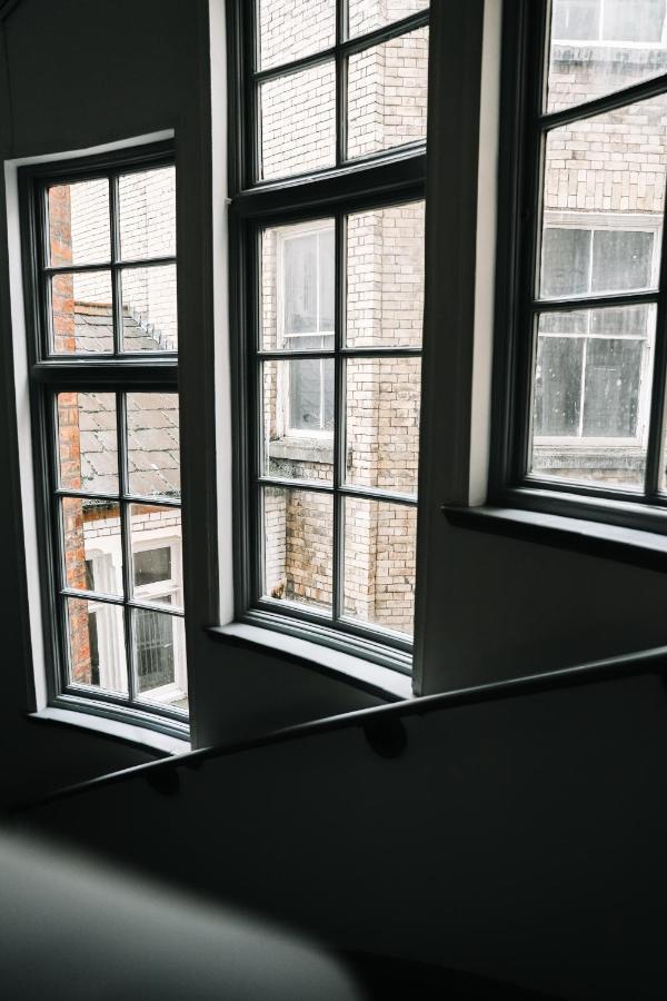 16 Queen Avenue Collection By Happy Days Liverpool Eksteriør bilde